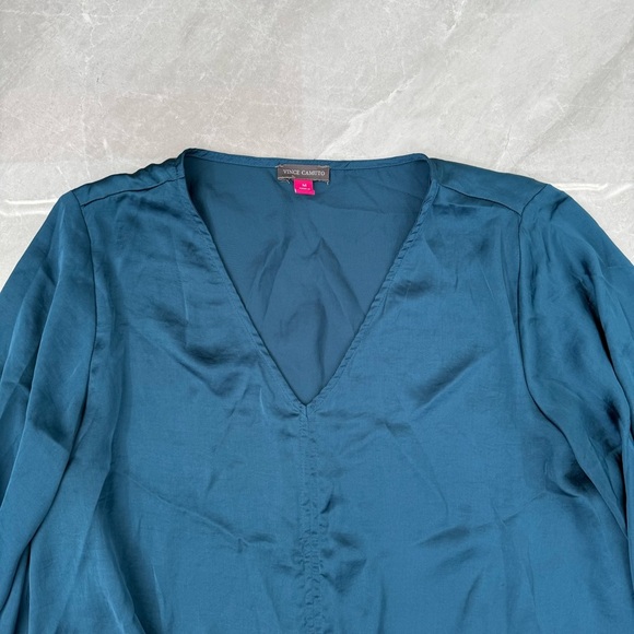 Women’s Vince Camuto Tie Front Elastic Cuff Long Sleeve V-Neck Top Medium - Picture 2 of 15